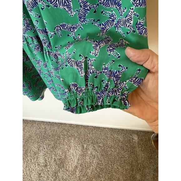 Lilly Pulitzer Winona Stretch Beautiful Dress Green Blue Zebras VNeck Statement - Picture 3 of 15